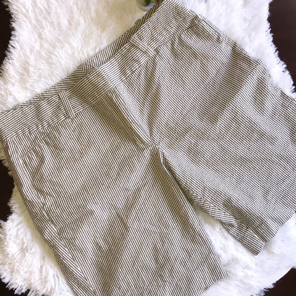 Ann Taylor Bermuda shorts